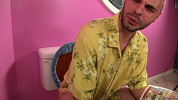 Mae Meyers Swallows Ralph Long in Blumpkin Blowjob