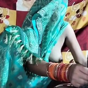 Village married bhabhi first sex video