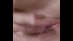 VIDEO : VIENS VOIR CE QUI SE CACHE SOUS MON MANTEAUDuree: 7 min 02 ...