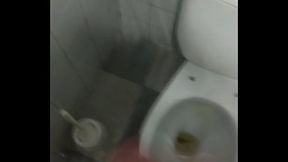 Despertando mi polla en ba&ntilde_o