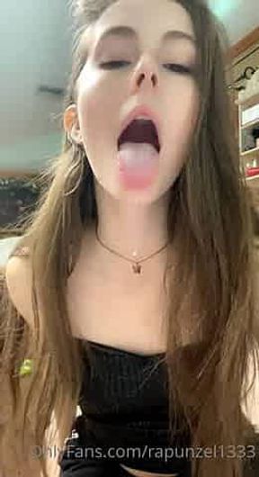 Rapunzel 1333 - JOI & Tongue Play