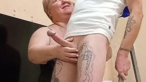 After Repairing the Chandelier, My Mother-in-law Jerks off My Dick to a Cumshot Close up
