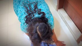 Hairy Pussy Hot Muslim Maid Stuck Under Bed &amp; Show Her Dirty Big Ass Then I Masturbate Watching This