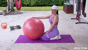 Perfect Form With Sandy Love