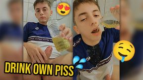 18 year old boy drinks his piss from a bottle 🤤