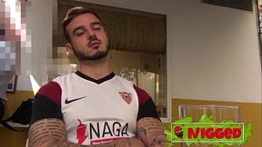 Busty Latina Jennifer Dominic deepthroats big cock