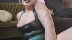 Goth girl Tight Latex, Soft Curves, Dildo ? 3 Minutes You Can’t Resist