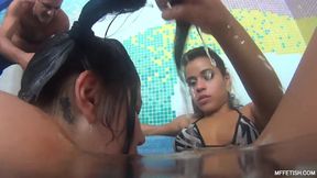 Underwater pussy licking
