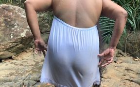 I Filmed My Girlfriend While She Was Bathing Naked and Masturbating at a Waterfall.