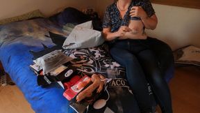 Unboxing I unbox a fan&#039;s surprise package