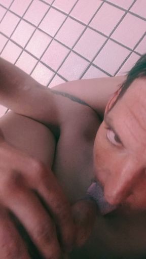 Self sucking