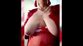 My slutwife, the famous Aimee Hot MILF, is coolly fingering her magical cunt in her webcam show! ))