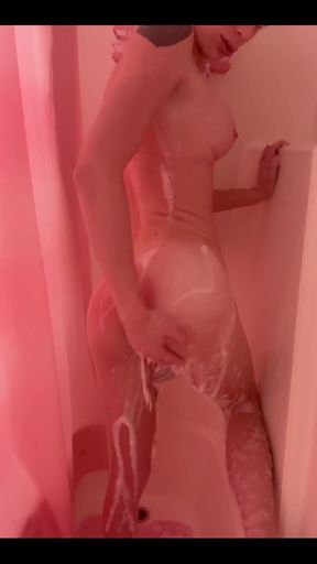 Wet & Creamy Shower Jerkoff!