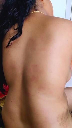 Komal ke pati pocha marne vali ke sath pocha marte samay hi chudai ki   Clip 3