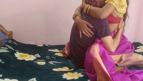 Hot Desi Mallu Bhabhi Dever Kissing Romance on Bed with Saree Must watch