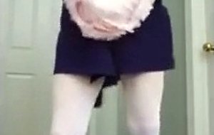Diapered sissy in teddybear shortalls wetting diaper