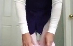Diapered sissy in teddybear shortalls wetting diaper