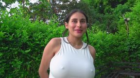 Challenge in a Park: Pregnant Girl Agrees to Use an Anal Plug