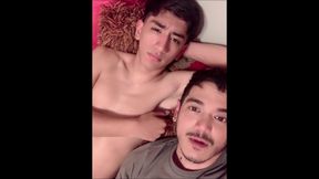 Cutie Str8 Gets a Nice Head in Bed