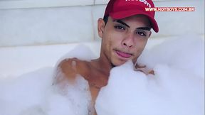 Fodendo o safado na banheira!