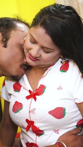 Esi Indian Starsudipa Fucks Her Male Servant When He Is Cleaning a Fan ( Full Movie )