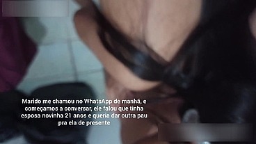 Marido deu um presente diferente no dia do aniversário da esposa novinha , o comedor Poderoso258 foi comer casada na cama deles