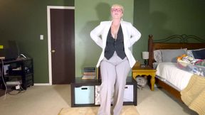 Striptease: Old Jazz and Swing Make Alice Horny as She Counts You Down to Cum After Stripping and Jiggling Her Fat Body