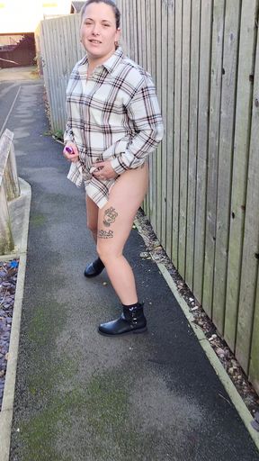 Curvy wife flashing