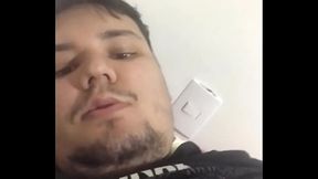 Gordinho tesudo querendo pica