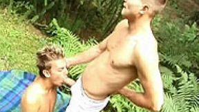 Outdoor loving with horny David Mis and Honzek