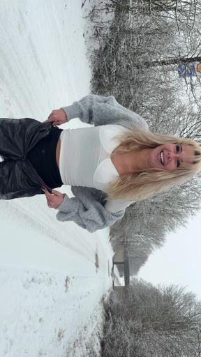 The Snow - Piss, Alternating