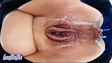 Wow That&rsquo_s A Big Nasty Pussy