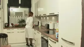 Sexy housewife's wet pussy pushed by skilled craftsman