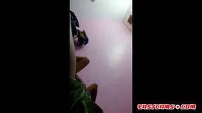 Malaysian Babe from Johor Sucks an Ice Cream