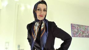 Scarlet Lady Victoria Valente Wears Luxurious Satin Scarfs