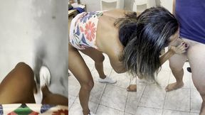 hotwife liberada: deu pra dois na frente do corno, tomou duas pirocadas no cu e ainda gozaram na sua boquinha