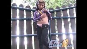 Ellie 18 Outdoor Pussy&#x1F32E;&#xFE0F; Play