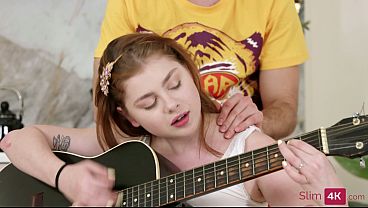 Rebeca Fox - 4K - Anal with BF is better than guitar