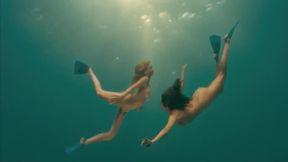 Celebs naked in water compilation - Gretchen Mol Kelly Brook