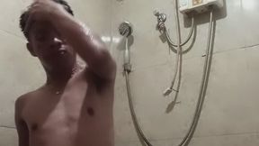 Filipino Teen Jerks Off in Hot Shower Until He Explodes