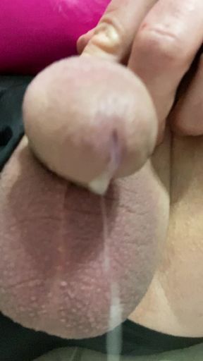 Crossdresser shooting cum without masturbating or touching cock