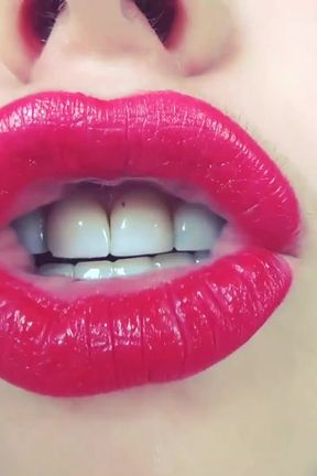 My lipsticks make you cum