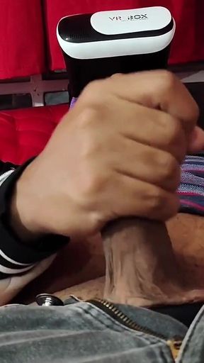 Entiado Com Óculos Virtual Se Masturba Sua Madrasta Pego