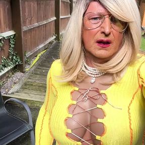 Sexy crossdresser Kellycd2022 in tan pantyhose and heels