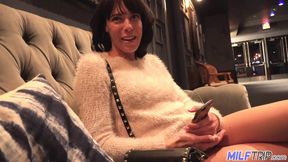 Skinny single mom Lexi Foxy fucks younger guy in Las Vegas