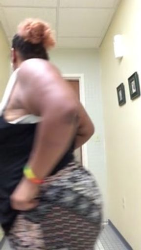 I took an risky move at school PUBLIC BATHROOM! part 1 |§| Fluffy Bunny