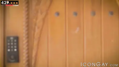 Anal Sex Goddess Gets Pounded From Behind By Huge Dildo Machine And A Bigger Man