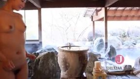 Hot Spring Dreams with Suzu Matsuoka! New Yuna Gokochi's Stunning Idol Videos & Sexy
