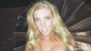 Hot Samantha seductively flaunts her flawless body for the camera
