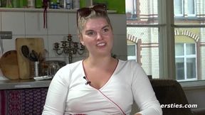Passionate Solo Masturbation Session with a Dusseldorf Beauty